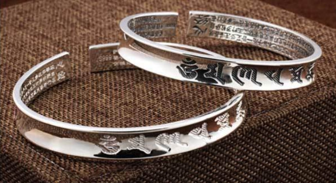 Tibetan Mantra Cuff Bracelet with Heart Sutra - Silver