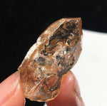Natural red mud backbone crystal ore