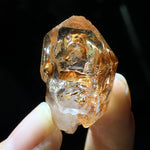 Natural red mud backbone crystal ore