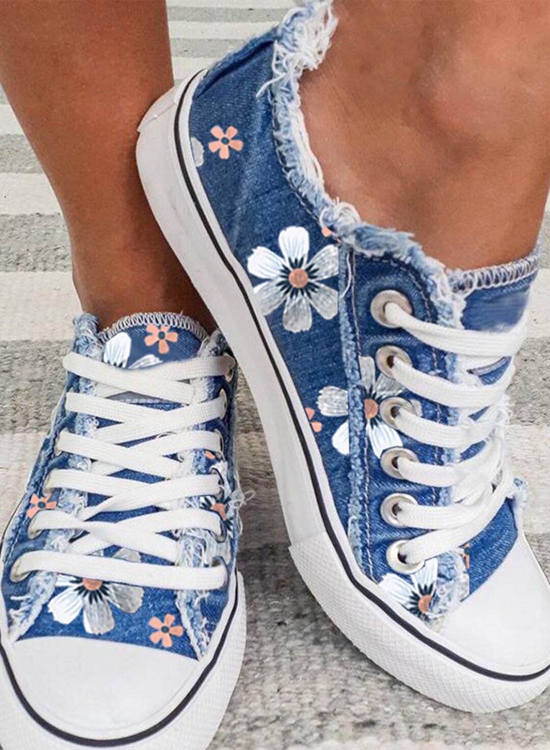 Women's Sneakers Floral Lace-up Canvas Sneakers